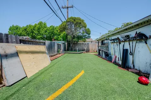 Exterior - 901 Lassen St, Vallejo, CA 94591 photo 8 of 8