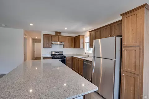 Kitchen - 18 Terrace Dr #18, Cotati, CA 94931 photo 3 of 3