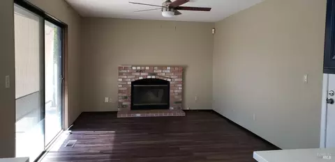Living - 452 N Regatta Dr, Vallejo, CA 94591 photo 5 of 6