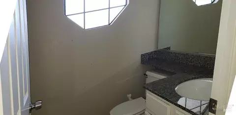 Bath - 452 N Regatta Dr, Vallejo, CA 94591 photo 1 of 3