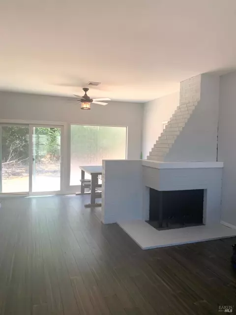 550 Lockwood Dr, Vallejo, CA 94591 photo 6