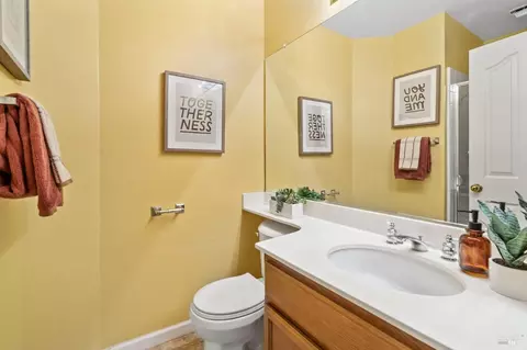 1015 Sandhurst Dr, Vallejo, CA 94591 photo 26