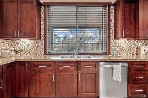 1015 Sandhurst Dr, Vallejo, CA 94591 photo 15
