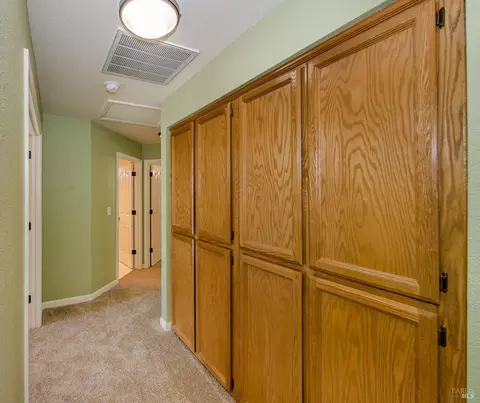 Entry Way - 1550 Mccormack Ct, Dixon, CA 95620 photo 1 of 5