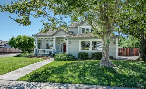 Exterior - 1550 Mccormack Ct, Dixon, CA 95620 photo 18 of 22