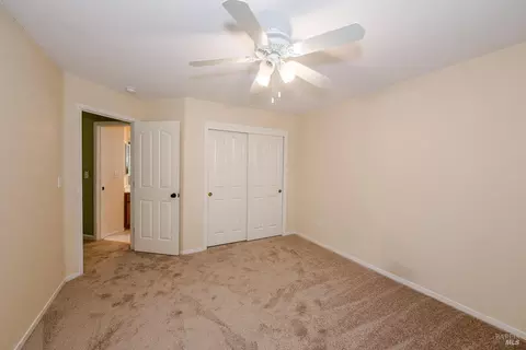 Bedroom - 1550 Mccormack Ct, Dixon, CA 95620 photo 8 of 11
