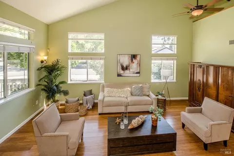 Living - 1550 Mccormack Ct, Dixon, CA 95620 photo 8 of 8