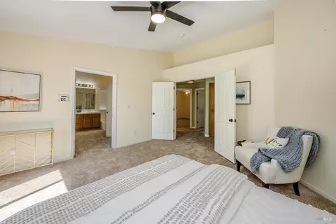 Bedroom - 1550 Mccormack Ct, Dixon, CA 95620 photo 1 of 11