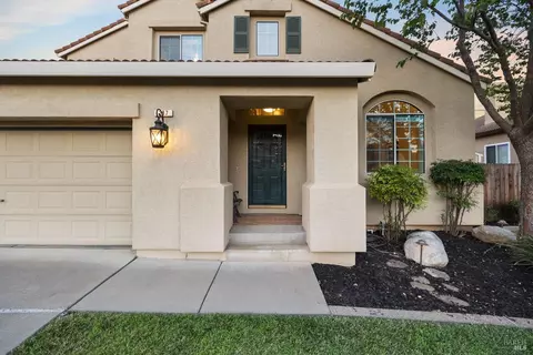 287 Bantry Dr, Vacaville, CA 95688 photo 2