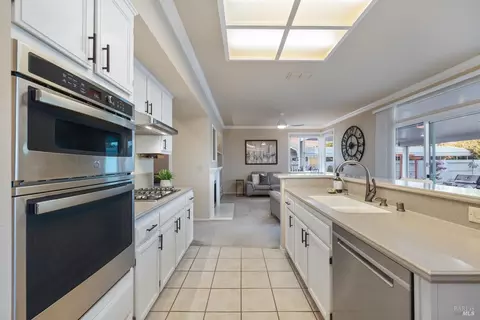 287 Bantry Dr, Vacaville, CA 95688 photo 9