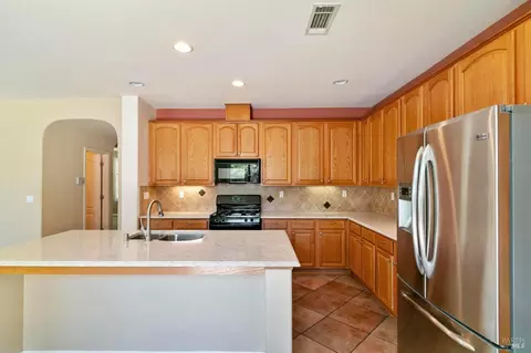 2461 Sheldon Dr, Fairfield, CA 94533 photo 14