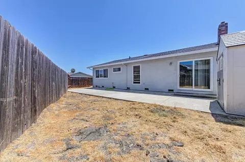Exterior - 1398 Severus Dr, Vallejo, CA 94589 photo 4 of 10