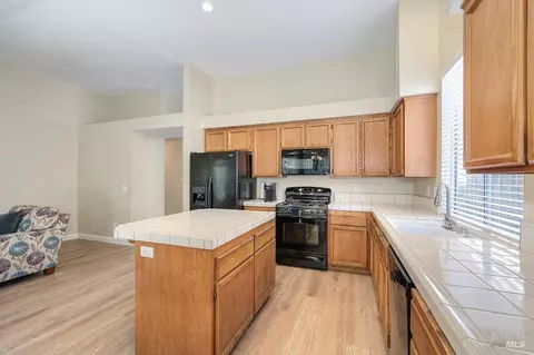 365 Eagle Ln, Vacaville, CA 95687 photo 16