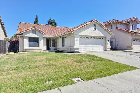 365 Eagle Ln, Vacaville, CA 95687 photo 3