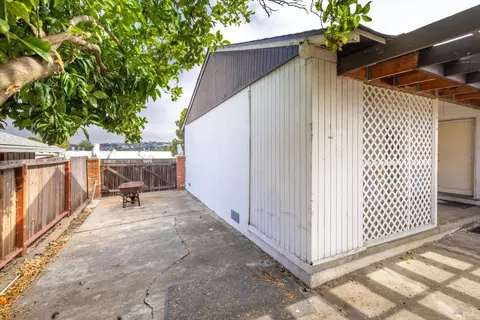 425 Baywood Dr, Vallejo, CA 94591 photo 25