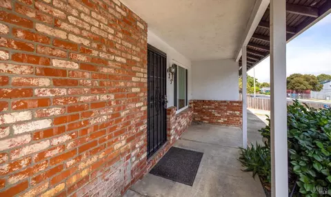 425 Baywood Dr, Vallejo, CA 94591 photo 5