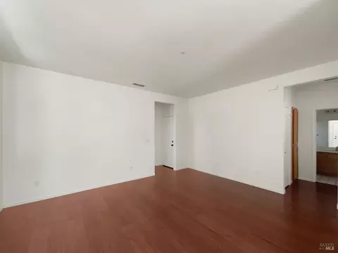 Living - 314 Vazquez Ct, Dixon, CA 95620 photo 3 of 4