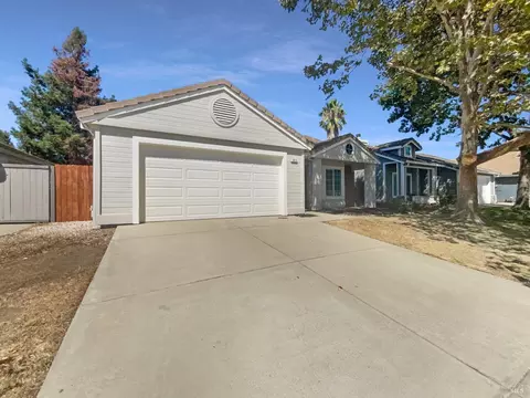 Exterior - 1810 Mistler St, Dixon, CA 95620 photo 4 of 11