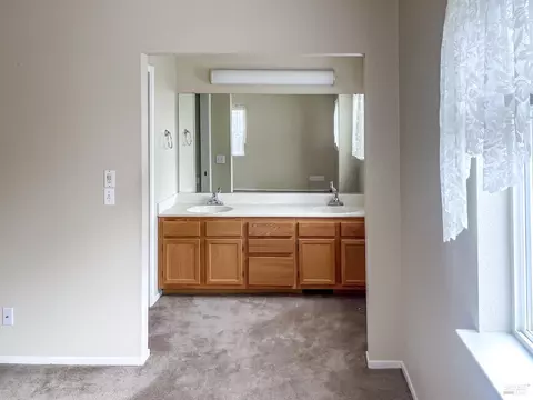 Bath - 343 Sugar Maple Ln, Windsor, CA 95492 photo 1 of 1
