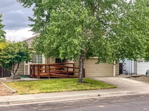 Exterior - 343 Sugar Maple Ln, Windsor, CA 95492 photo 1 of 3