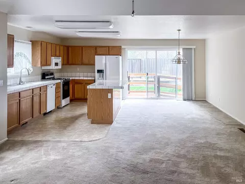 Living - 343 Sugar Maple Ln, Windsor, CA 95492 photo 1 of 2
