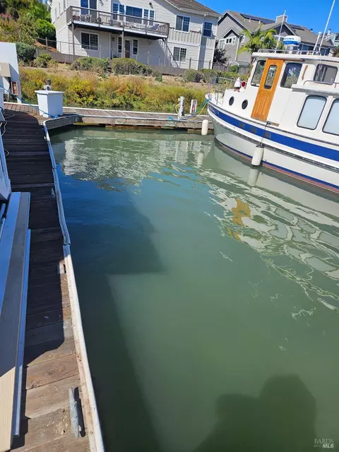 2012 Glen Cove Marina Rd E, Vallejo, CA 94591 photo 7
