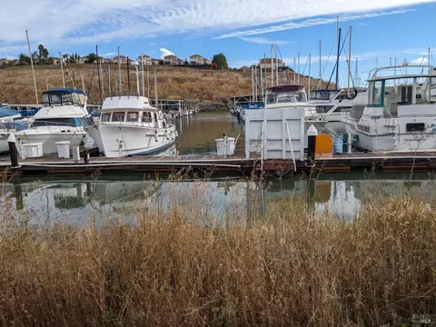 2012 Glen Cove Marina Rd E, Vallejo, CA 94591 photo 2