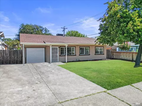 1036 Johnson St, Fairfield, CA 94533 photo 4