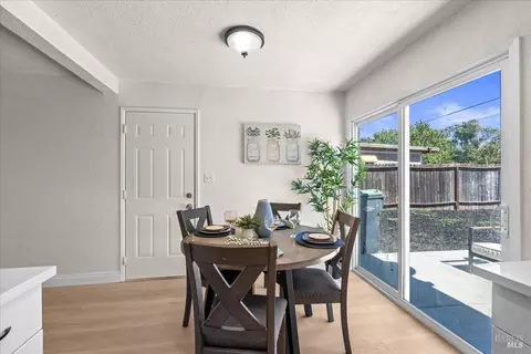 1036 Johnson St, Fairfield, CA 94533 photo 11