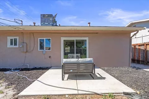 1036 Johnson St, Fairfield, CA 94533 photo 22