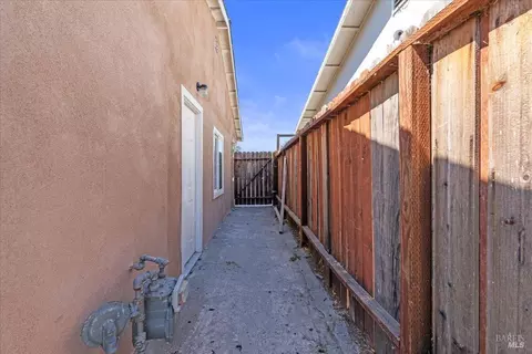 1036 Johnson St, Fairfield, CA 94533 photo 26