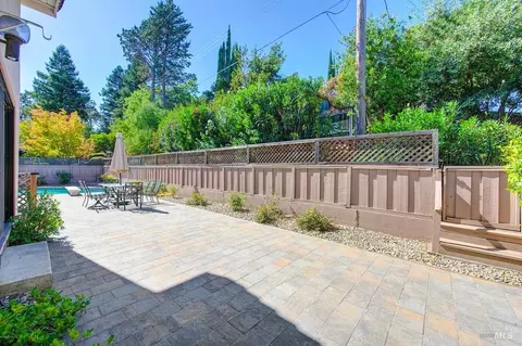 Exterior - 166 Hillview Dr, Vacaville, CA 95688 photo 8 of 9