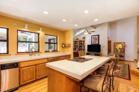 Kitchen - 166 Hillview Dr, Vacaville, CA 95688 photo 4 of 4