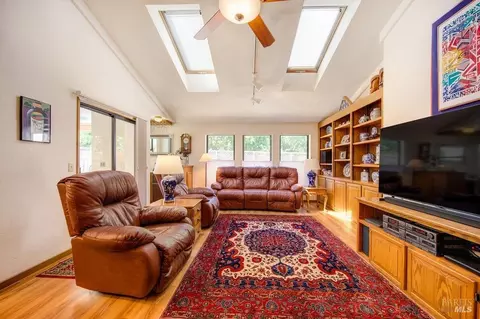 Living - 166 Hillview Dr, Vacaville, CA 95688 photo 6 of 7