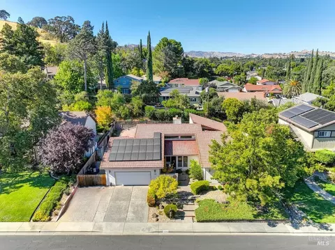 View/Area - 166 Hillview Dr, Vacaville, CA 95688 photo 2 of 6
