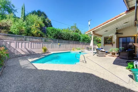 Exterior - 166 Hillview Dr, Vacaville, CA 95688 photo 4 of 9