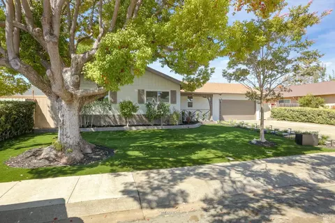 155 Downie Dr, Vallejo, CA 94589 photo 2