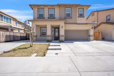 526 Epic St, Vacaville, CA 95688 photo 2