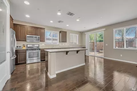 526 Epic St, Vacaville, CA 95688 photo 7