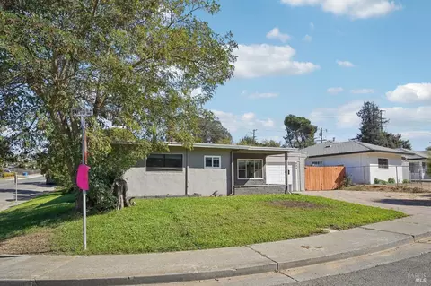 936 Palou St, Vallejo, CA 94591 photo 2