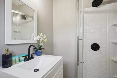 936 Palou St, Vallejo, CA 94591 photo 22