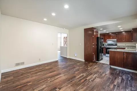 118 Evergreen Way, Vallejo, CA 94591 photo 5