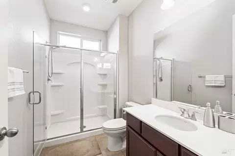 Bath - 3136 Muse Way, Fairfield, CA 94533 photo 1 of 5