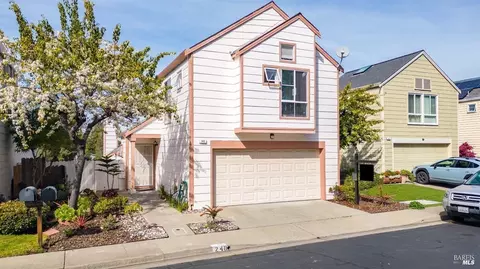 Exterior - 240 Ruby Ln, Vallejo, CA 94590 photo 2 of 10