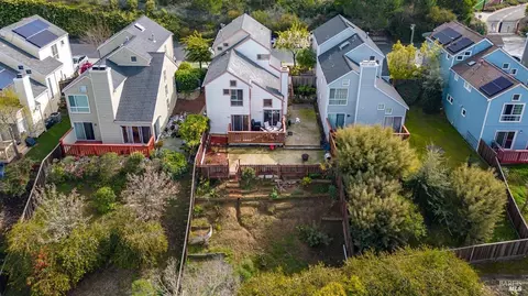 View/Area - 240 Ruby Ln, Vallejo, CA 94590 photo 5 of 6
