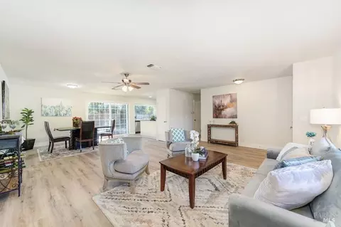 855 Jeffrey Ln, Dixon, CA 95620 photo 6