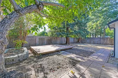 855 Jeffrey Ln, Dixon, CA 95620 photo 23
