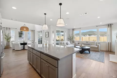 1576 Nightfall Ln, Fairfield, CA 94533 photo 4