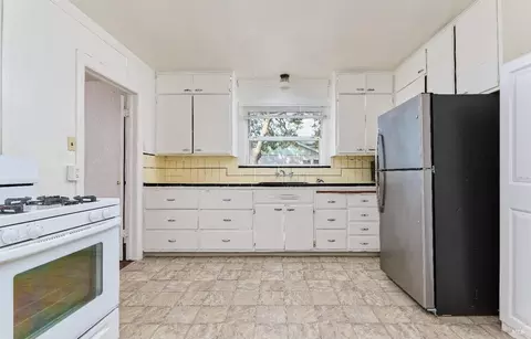 Kitchen - 501 Wallace Ave, Vallejo, CA 94590 photo 1 of 1