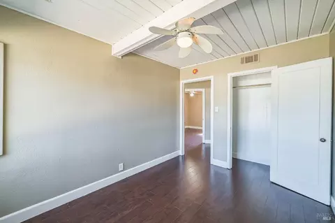 325 Bell Ave, Fairfield, CA 94533 photo 4